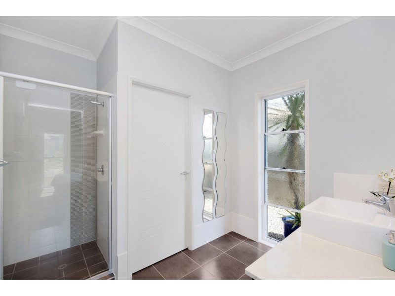 5 Dusky Street, North Lakes QLD 4509