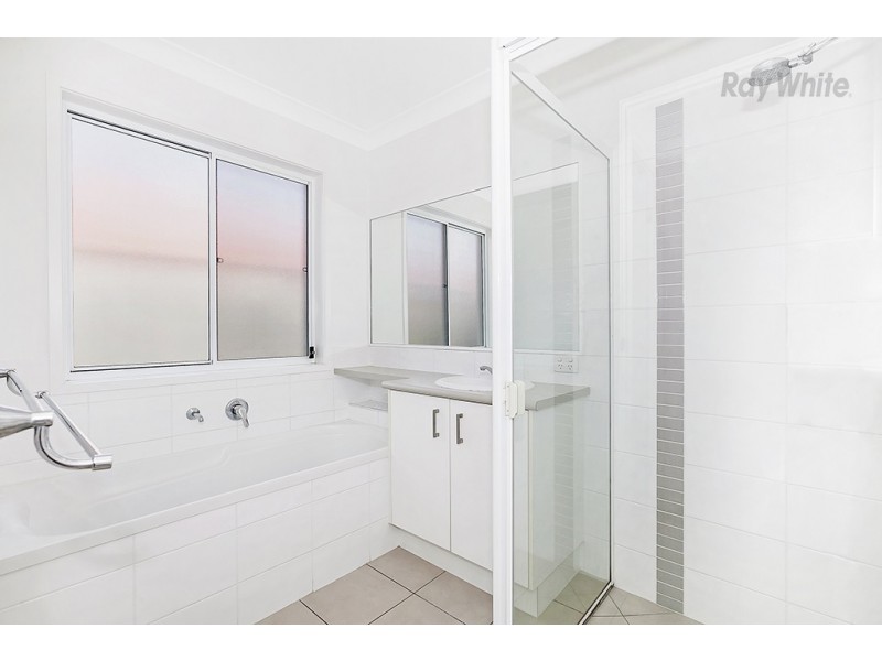 5 Highcliff Crescent, North Lakes QLD 4509