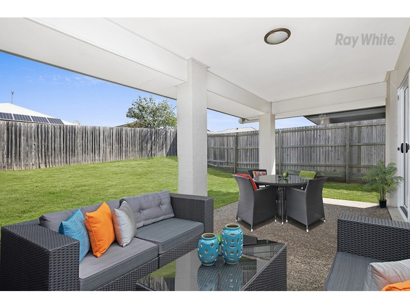 5 Highcliff Crescent, North Lakes QLD 4509