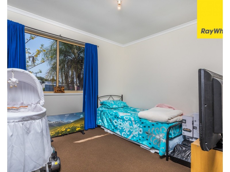 2/11 Honeysuckle Street, Caboolture QLD 4510