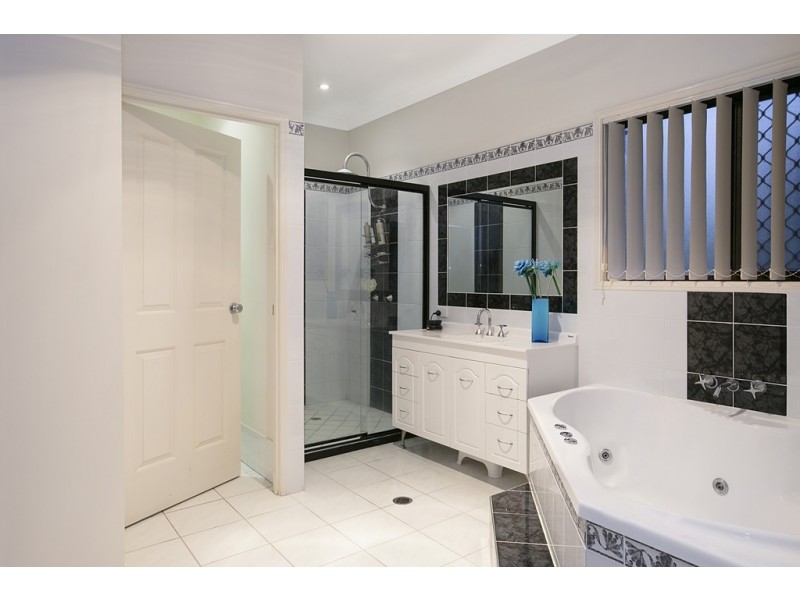 9 Barron Place, Joyner QLD 4500