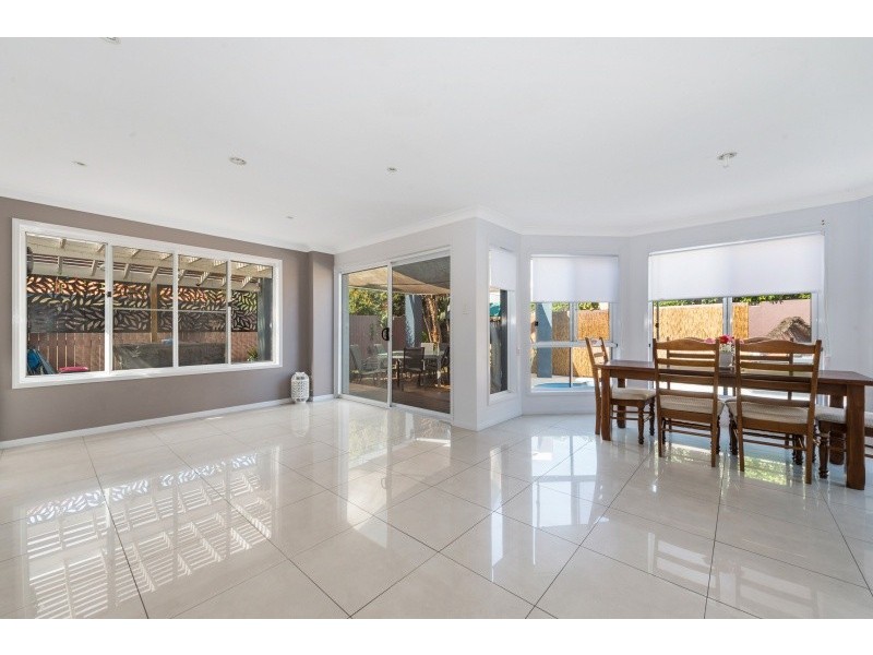 12 Canundra Street, North Lakes QLD 4509