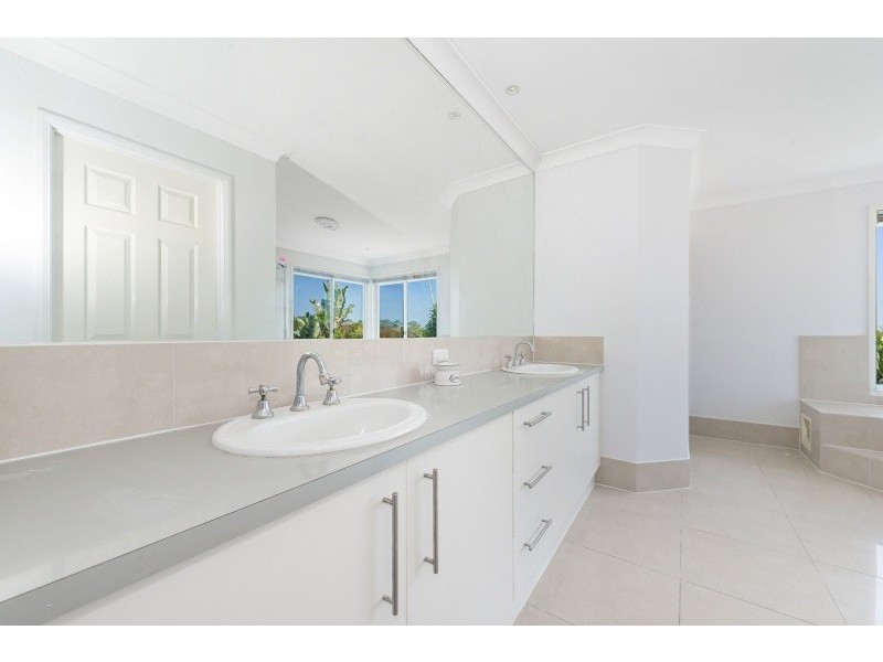 12 Canundra Street, North Lakes QLD 4509