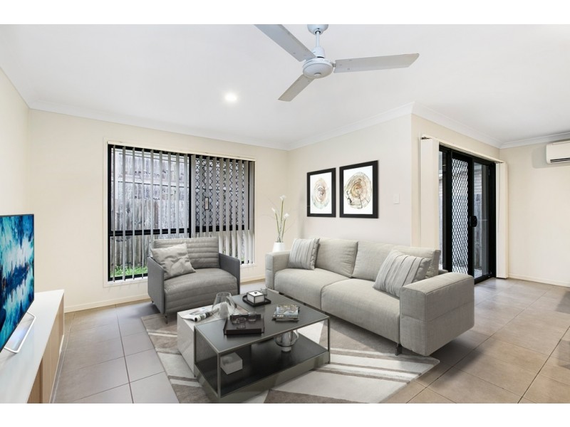 96 Mackintosh Drive, North Lakes QLD 4509