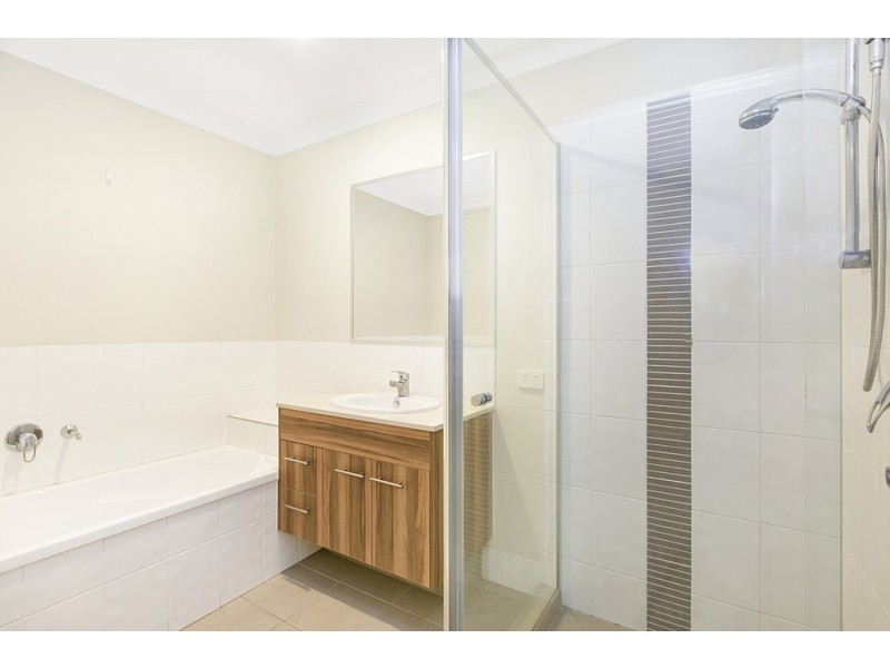 96 Mackintosh Drive, North Lakes QLD 4509