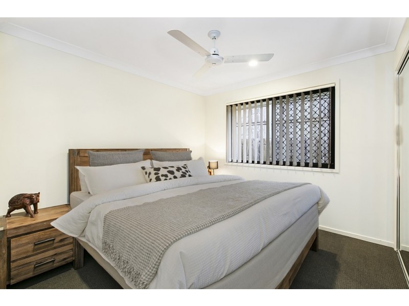96 Mackintosh Drive, North Lakes QLD 4509