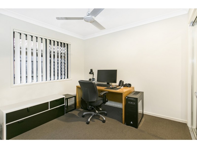 96 Mackintosh Drive, North Lakes QLD 4509