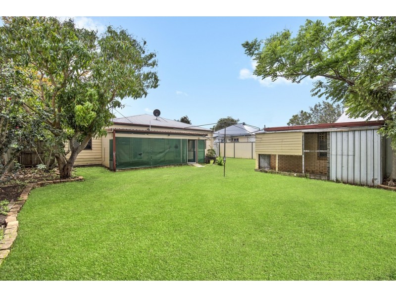 31 Kroll Street, Kippa-ring QLD 4021