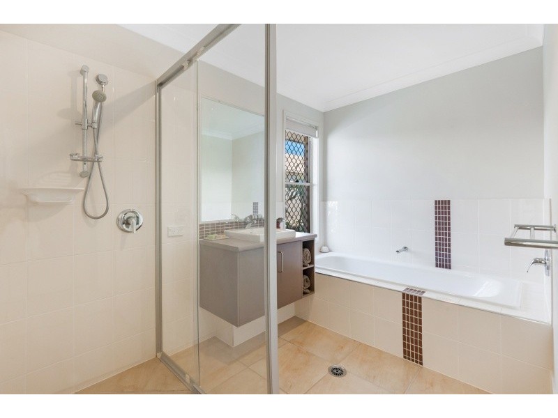 98 Nutmeg Drive, Griffin QLD 4503