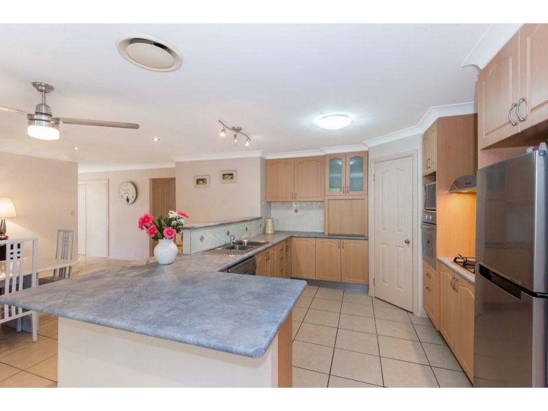 1 Conway Court, North Lakes QLD 4509