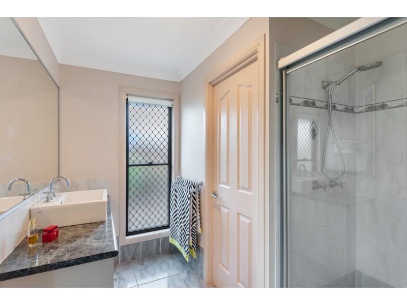 1 Conway Court, North Lakes QLD 4509