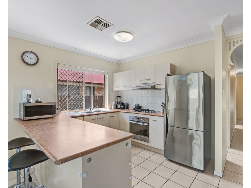 10 Knox Street, North Lakes QLD 4509