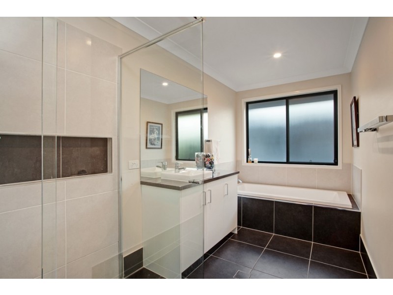 6 Els Court, North Lakes QLD 4509