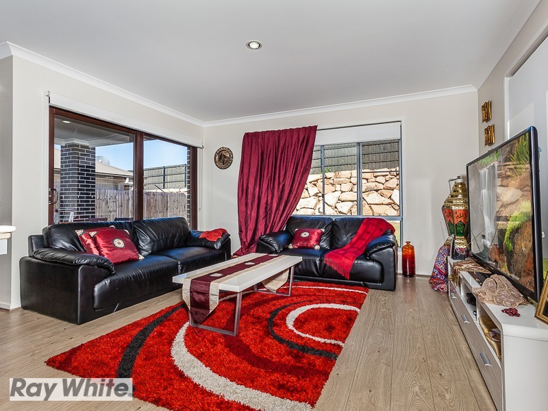 79 Mapleton Drive, North Lakes QLD 4509