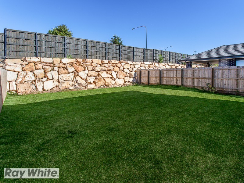79 Mapleton Drive, North Lakes QLD 4509