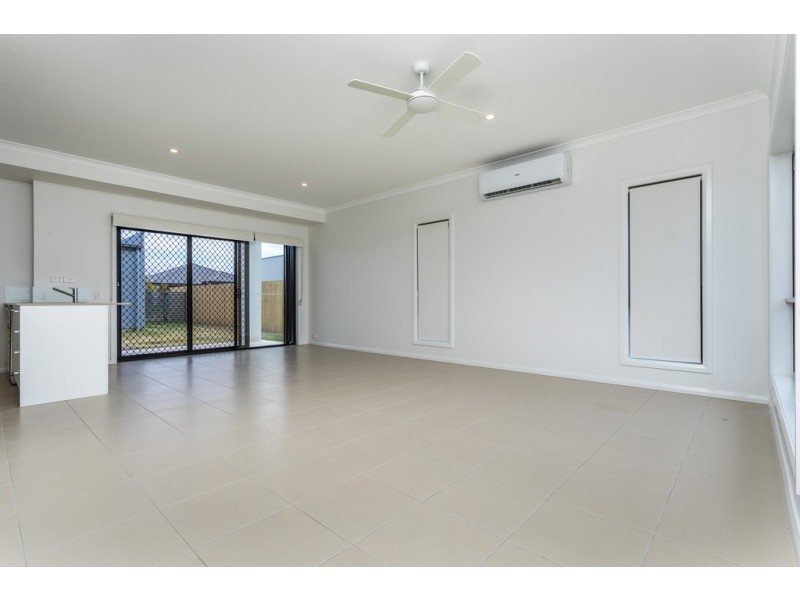 8 Napier Park Way, Mango Hill QLD 4509