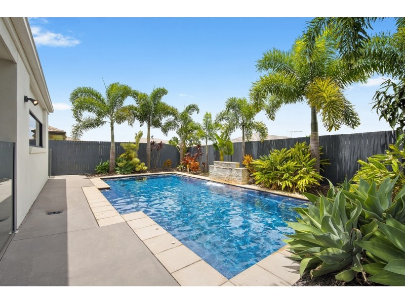 112 Mackintosh Drive, North Lakes QLD 4509