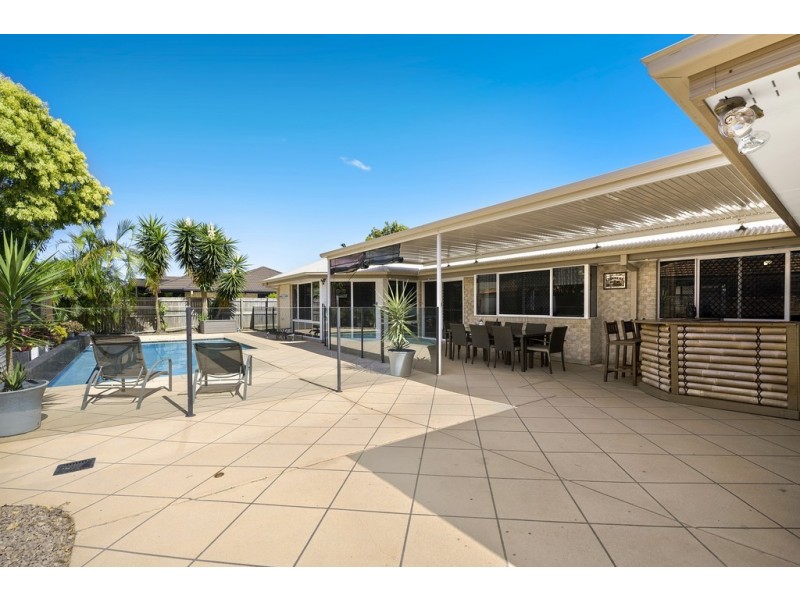 5 Petermann Drive, North Lakes QLD 4509