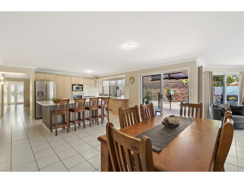 5 Petermann Drive, North Lakes QLD 4509