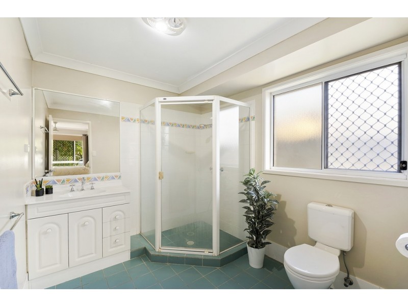 5 Petermann Drive, North Lakes QLD 4509