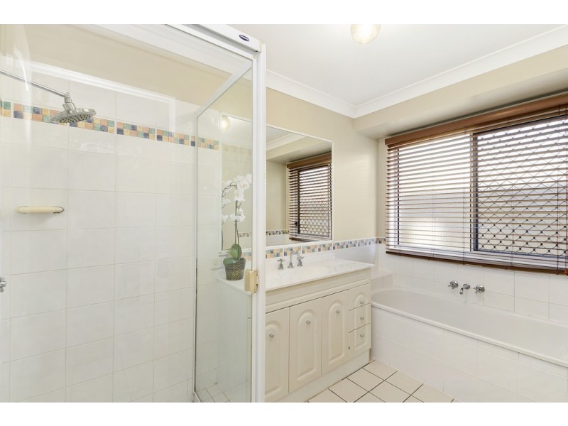 5 Petermann Drive, North Lakes QLD 4509