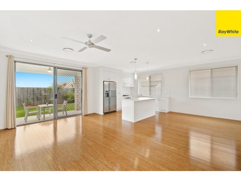 8 Griffith Court, North Lakes QLD 4509