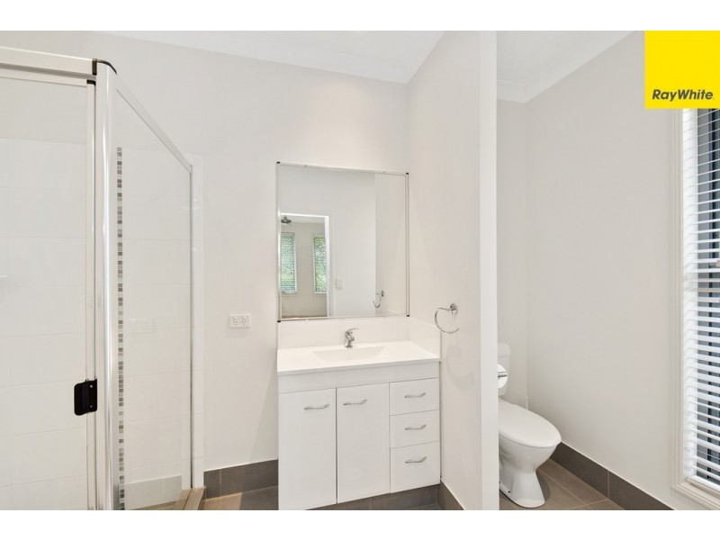 8 Griffith Court, North Lakes QLD 4509