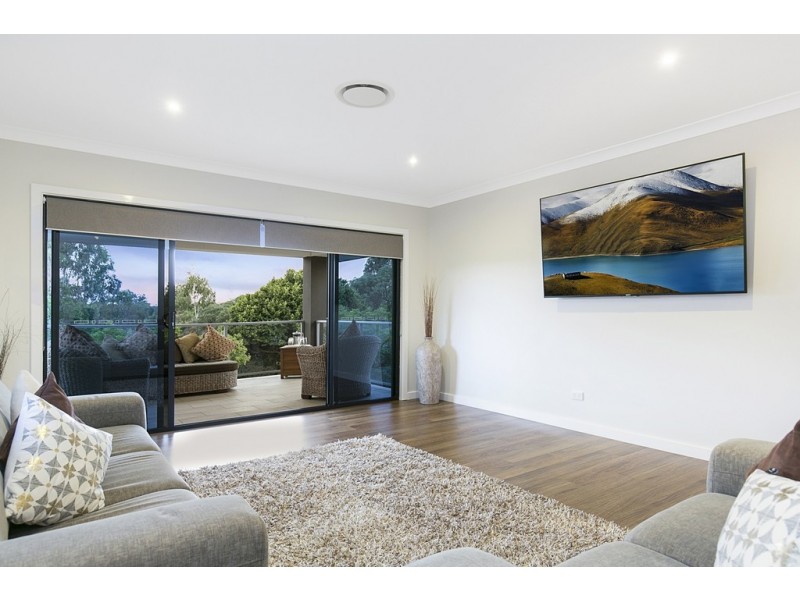 12 Nicklaus Parade, North Lakes QLD 4509