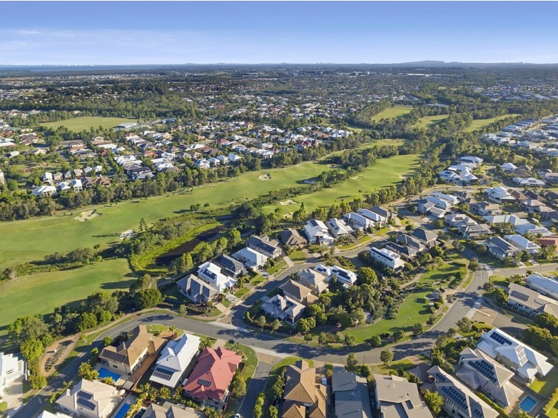 12 Nicklaus Parade, North Lakes QLD 4509