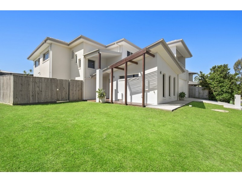 1 Trump Circuit, North Lakes QLD 4509