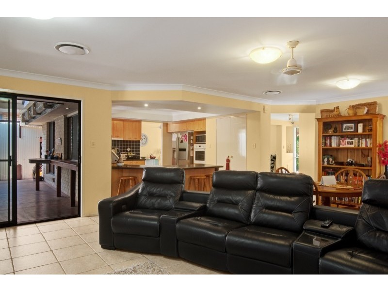 8 Conjola Street, North Lakes QLD 4509