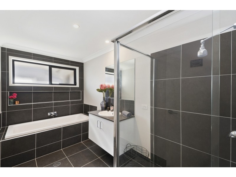30 Campbell Drive, Mango Hill QLD 4509