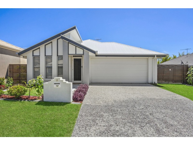 15 Menara Circuit, North Lakes QLD 4509