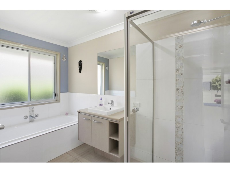 15 Menara Circuit, North Lakes QLD 4509