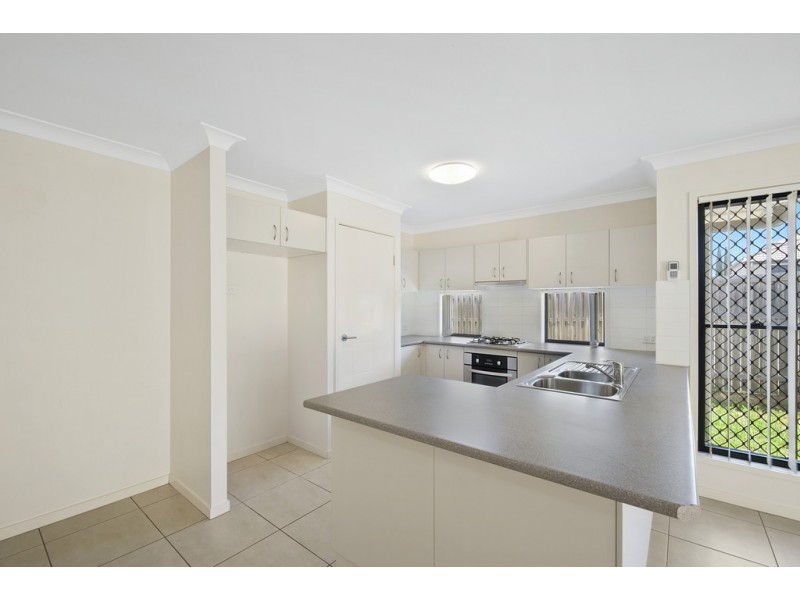 8 Palmer Street, North Lakes QLD 4509