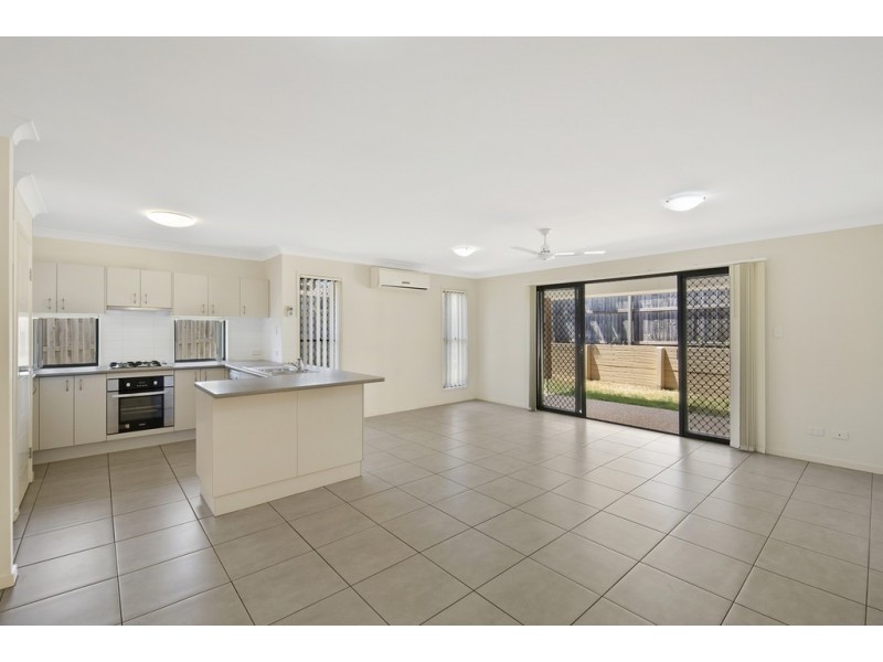 8 Palmer Street, North Lakes QLD 4509