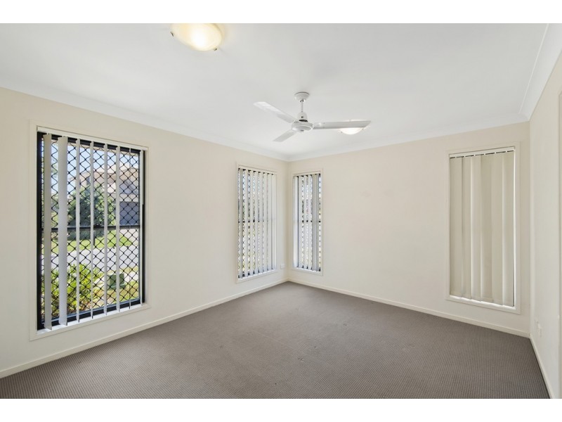 8 Palmer Street, North Lakes QLD 4509
