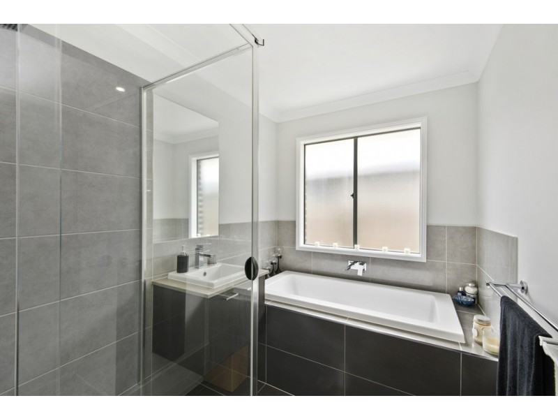 11 Handley Street, Mango Hill QLD 4509
