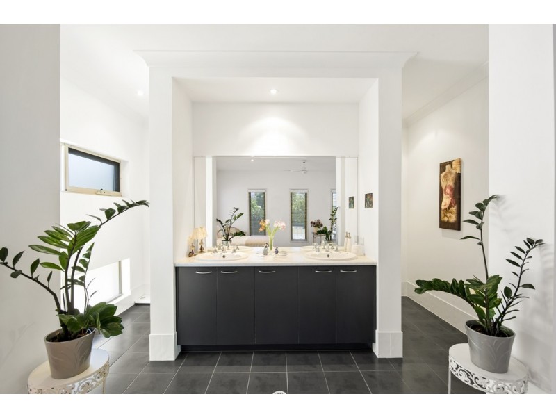 44 Kurrajong Circuit, North Lakes QLD 4509