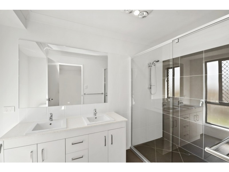 18 Carson Circuit, Mango Hill QLD 4509