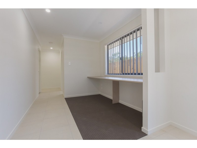 45 Tarong Avenue, North Lakes QLD 4509