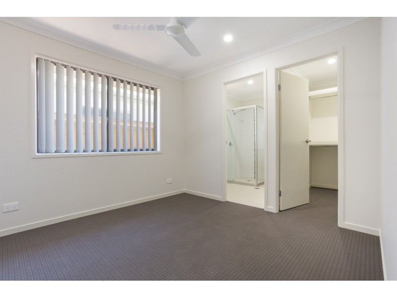 45 Tarong Avenue, North Lakes QLD 4509