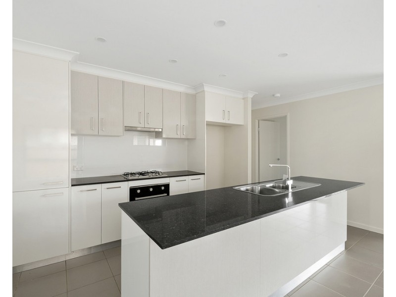 34 Greenhaven Circuit, Narangba QLD 4504