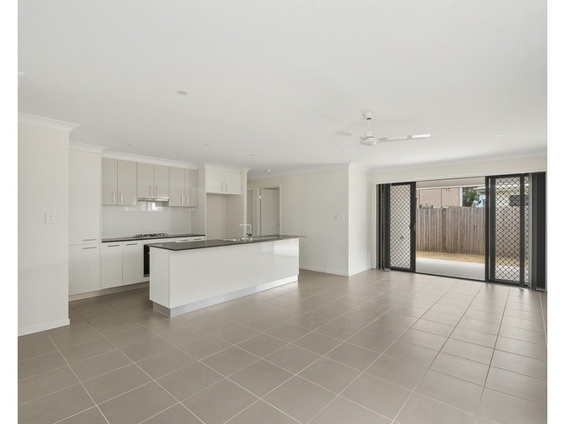 34 Greenhaven Circuit, Narangba QLD 4504