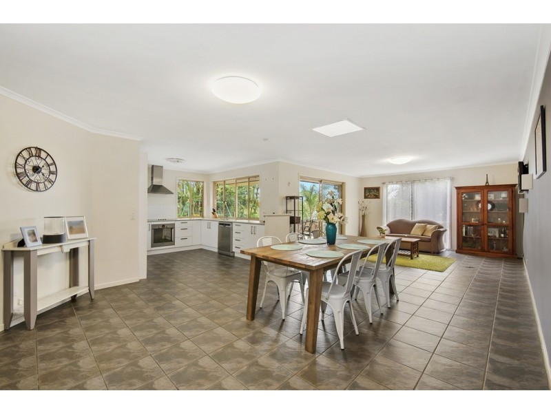 15 Julius Court, Petrie QLD 4502