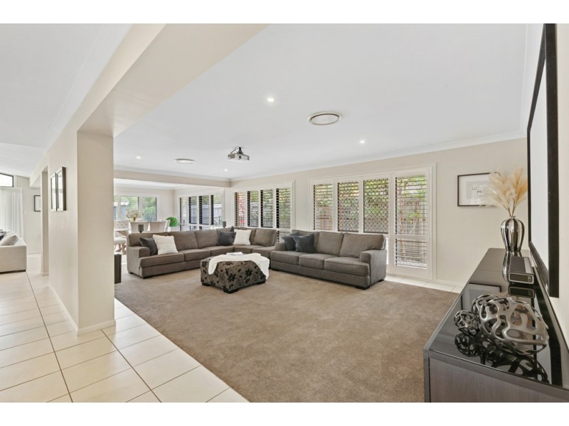36 Sandpiper Avenue, North Lakes QLD 4509