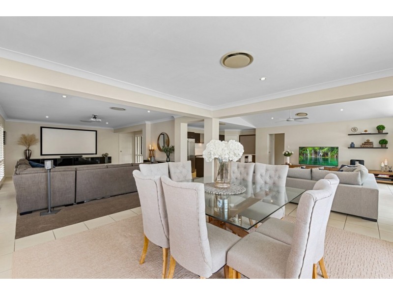 36 Sandpiper Avenue, North Lakes QLD 4509