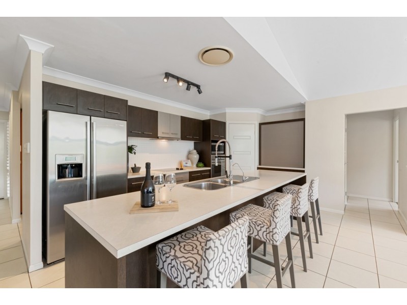 36 Sandpiper Avenue, North Lakes QLD 4509