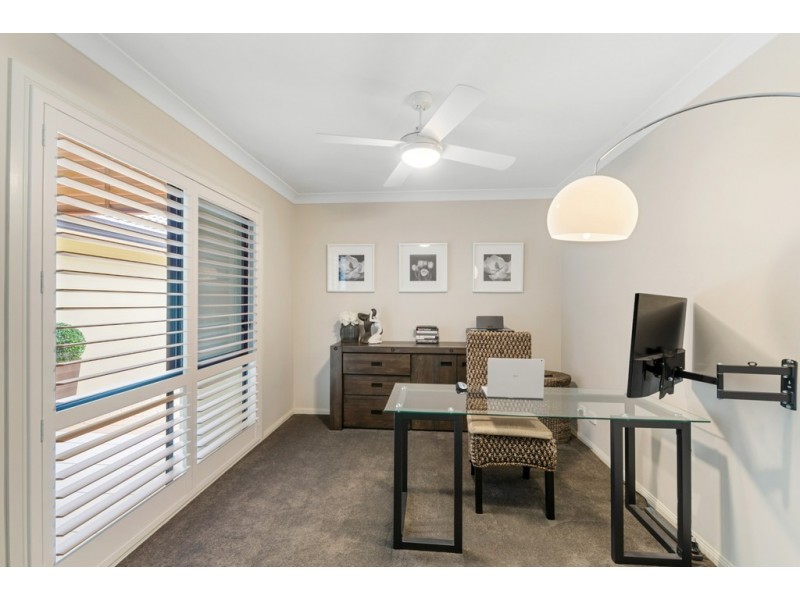36 Sandpiper Avenue, North Lakes QLD 4509