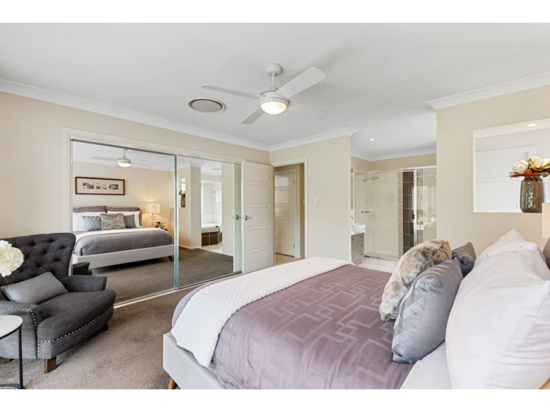 36 Sandpiper Avenue, North Lakes QLD 4509